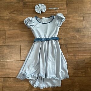 Disney Women’s Size Small Wendy Costume Peter Pan